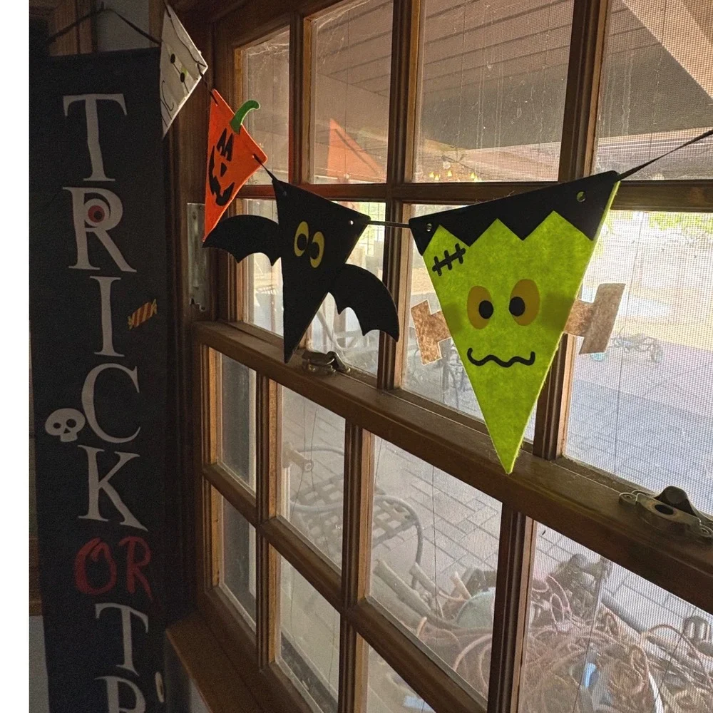 Halloween Decorations Bundle:‎ 2 Banners Witch Pennant Garland, 2 Bats Decor